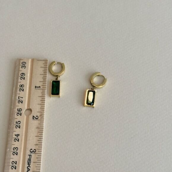 Elegant Gold and Green Earrings N1371 - Picture 5 of 5